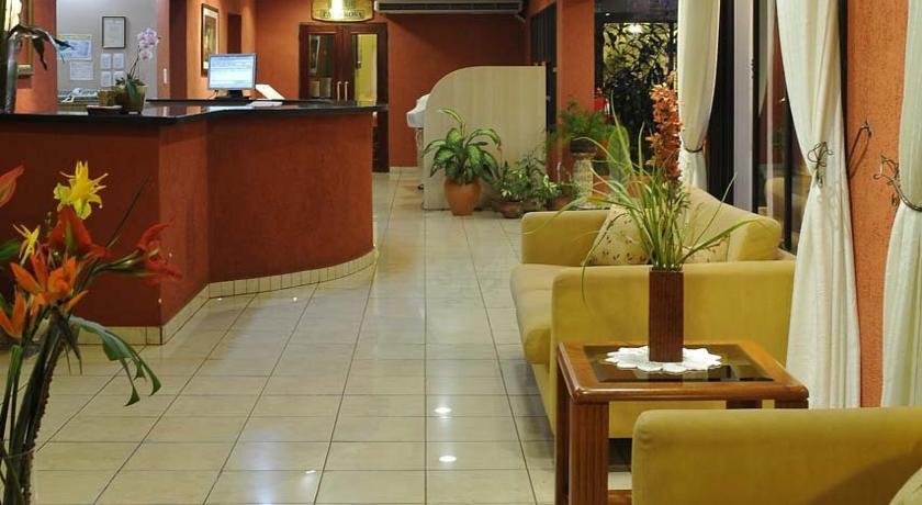 فندق بويرتو إجوازوفي  فندق وكابينات أوركيدياس بالاس المظهر الخارجي الصورة